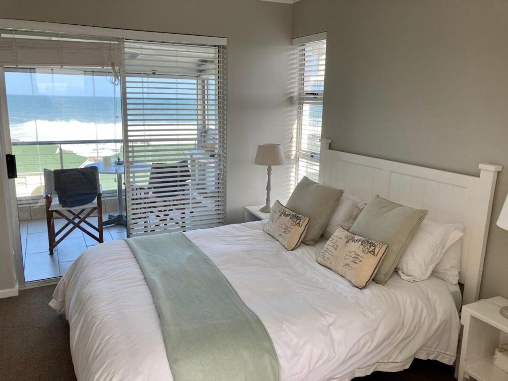 31 Tobago Bay Apartment Херманус Екстериор снимка