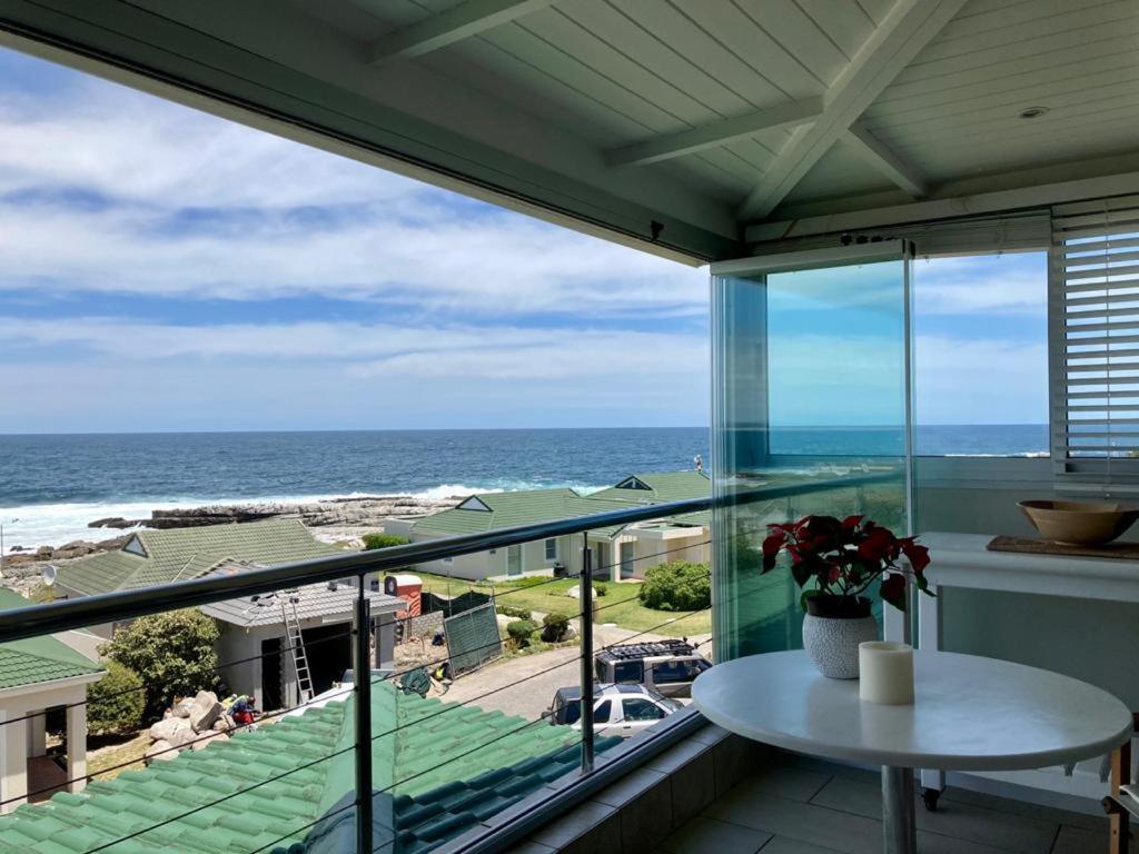 31 Tobago Bay Apartment Херманус Екстериор снимка
