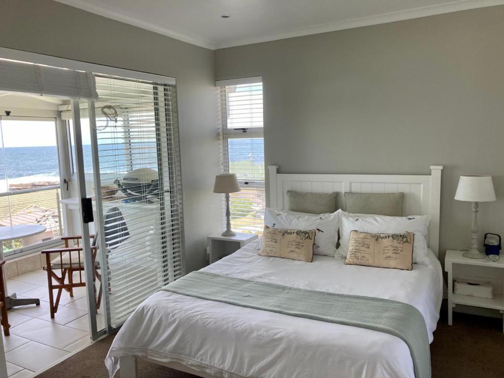 31 Tobago Bay Apartment Херманус Екстериор снимка